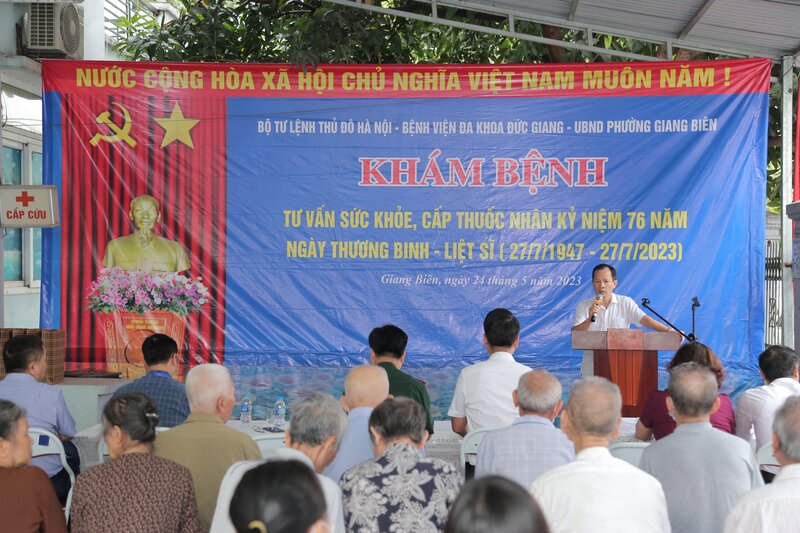 BVĐK Đức Giang tổ chức khám sức khỏe cho đối tượng chính sách phường Giang Biên